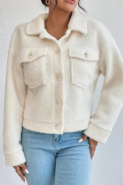 Luvik | Valkoinen lyhyt Sherpa-takki