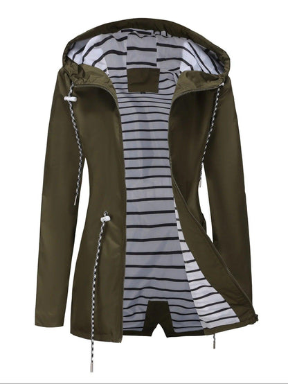 Luvik | Takki - Sateen kestävä takki tyyliä ja mukavuutta varten