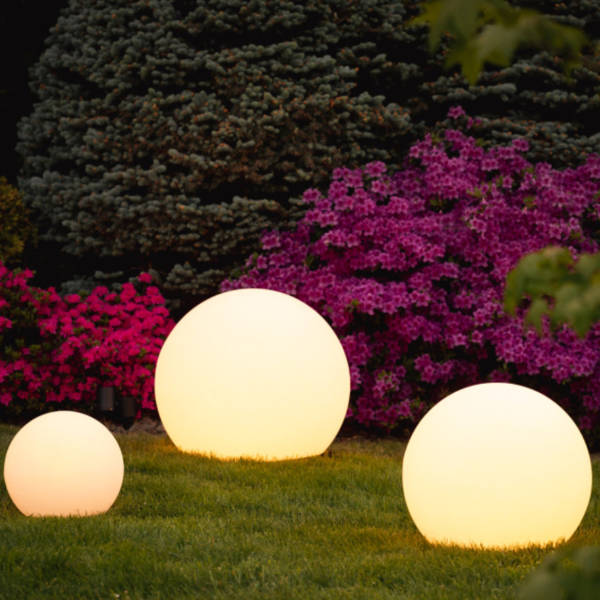 Flerfarget LED kule hage lampe med fjernkontroll | Luvikno