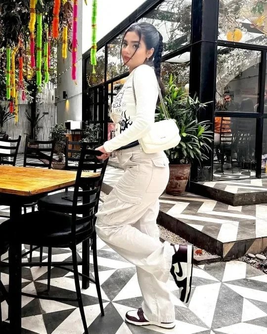 Luvik | Suorat säädettävät cargo-housut