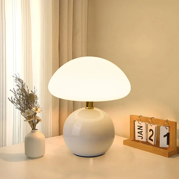 Keramisk Bordlampe med Mykt Varmt Lys Luvikno