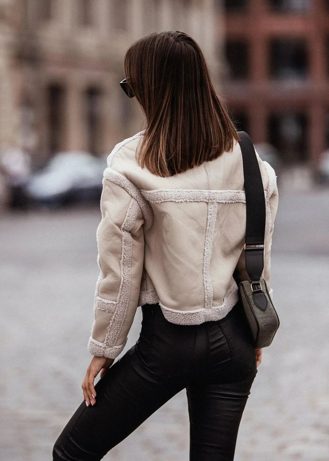 Luvik | Karva-somisteinen pitkähihainen takki