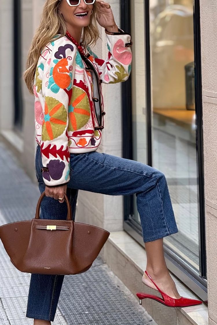 Luvik | brodeerattu takki