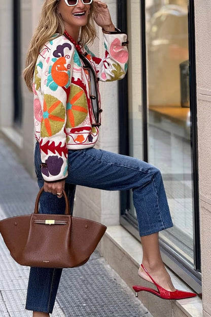 Luvik | brodeerattu takki