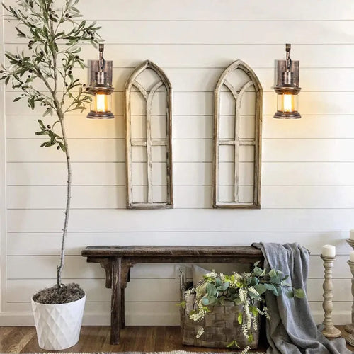 Vegglampe med vintage glasskjermdesign Luvikno