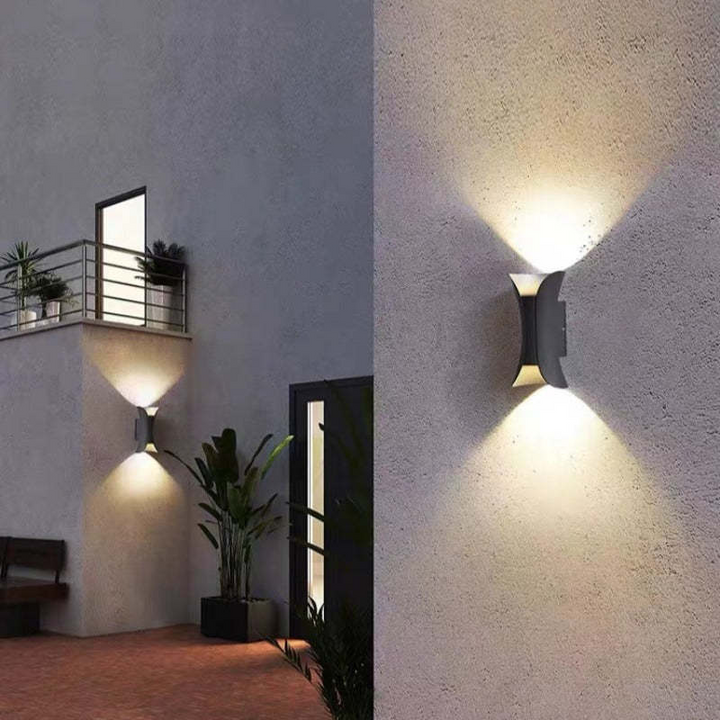 Værbestandig LED aluminium vegglampe for utendørs eleganse | Luvikno