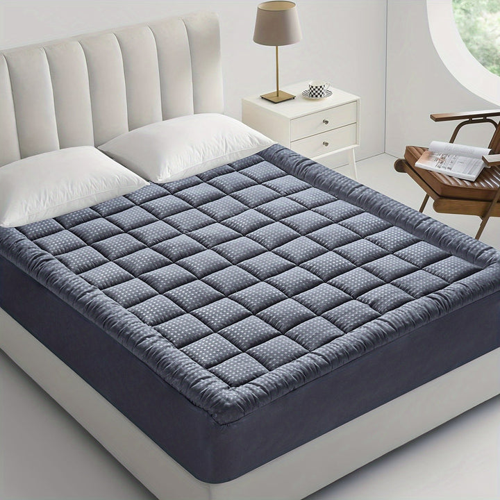 Ultimate Cooling Mattress Pad – Premium Quilted Pillow Top, Luxuriously Fluffy and Ultra-Breathable with Secure 14-18 Deep Pocket Cover – Enhanced Sleep Comfort, 1pc | Luvikno