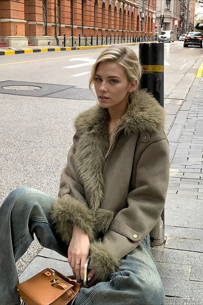 Luvik | Tekonahkainen lyhyt moottoripyörätakki