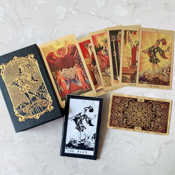 Luvikno | Utforsk den mystiske verden av tarot Gullfarget tarot