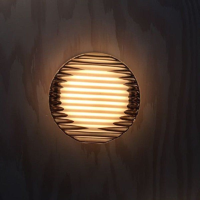 Moderne LED Vegglampe – Elegant Design for Stue og Soverom | Luvikno