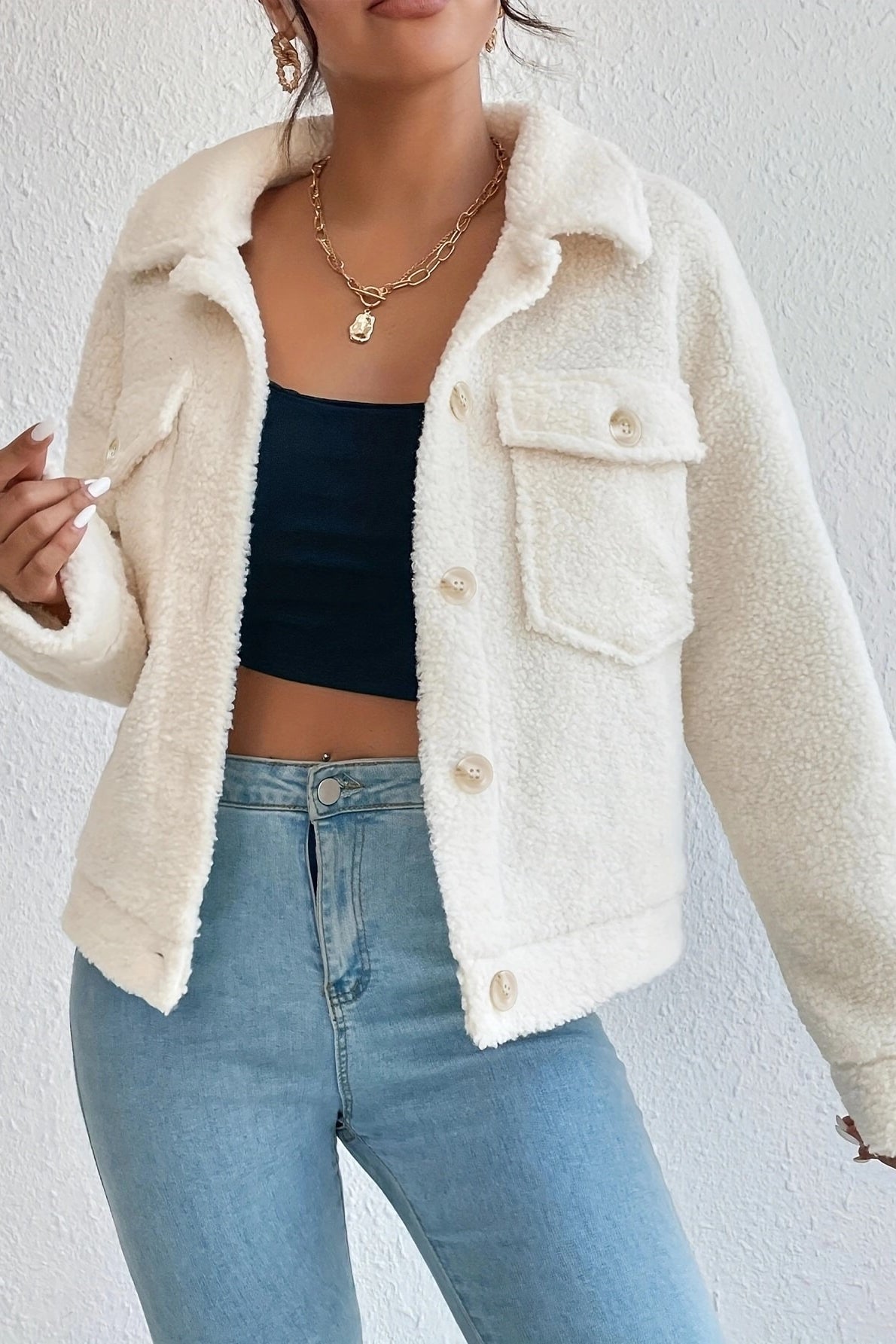 Luvik | Valkoinen lyhyt Sherpa-takki