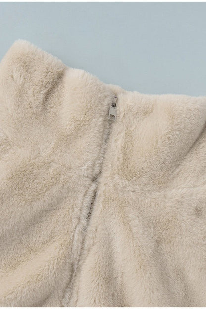 Luvik | Kauluskotka Keinoturkki Lyhyt Takki