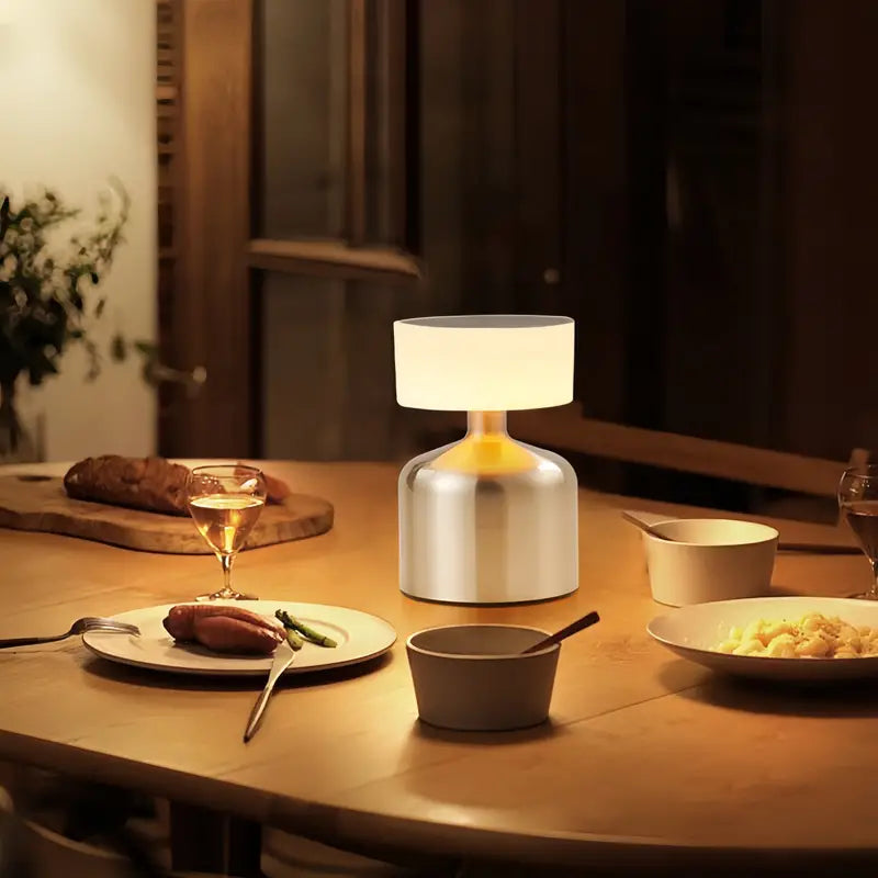 VibeLumineuse – Fargerik LED Bordlampe for Atmosfæriske Interiører Luvikno