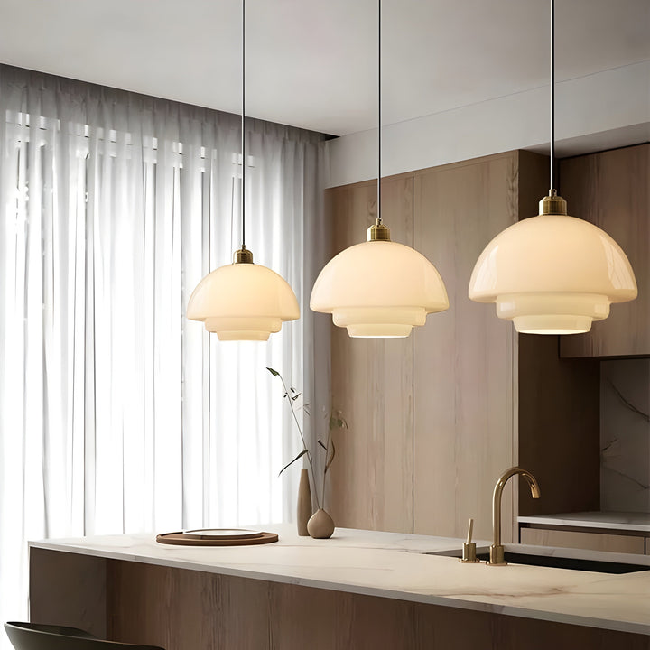 AuraBeam Light – Minimalist elfenbensfarget LED pendellampe laget av glass | Luvikno