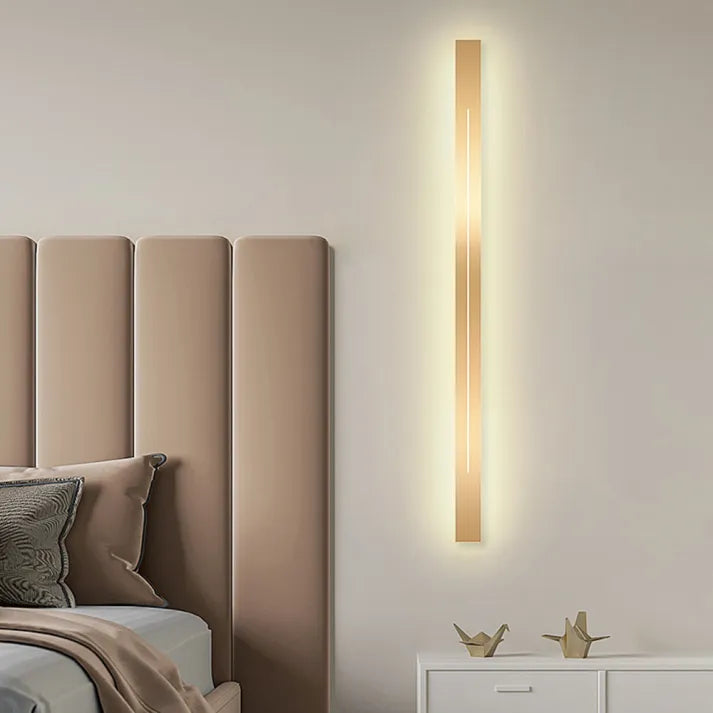 Luvikno | LED Vegglampe | Modern Vertikal Sort Innendørs Sconce