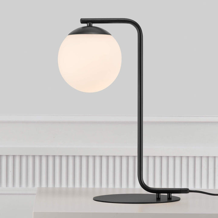 Luvikno | Stilig svart Grant Prestige bordlampe - Forbedre interiøret