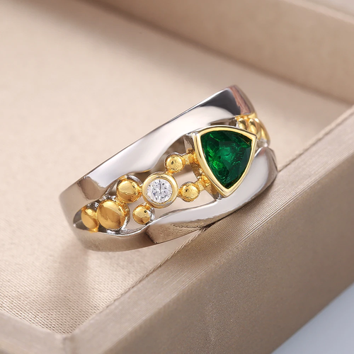 Aurora Vintage Ring med Fortryllende Grønn Krystall Luvikno