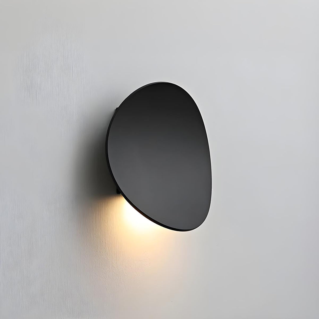 DuskGlow - Elegant Vegglampe for Atmosfærisk Belysning Luvikno