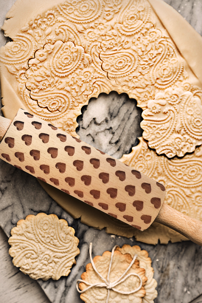 Embossed Holiday Rolling Pins | Luvikno
