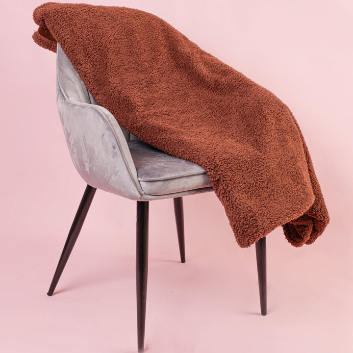 Luvikno | CozyGuard Teppe - Luksuriøst Vanntett Teppe for Avslapning