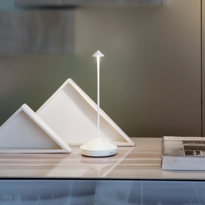 Bærbar LED Bordlampe Lumora – Dimmbar, Værbestandig & Stilig | Luvikno