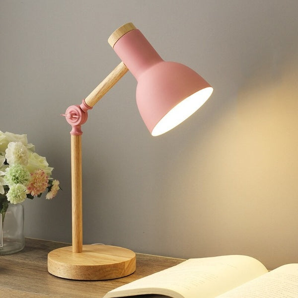 Luvikno | Nordisk Tre LED Skrivebordslampe