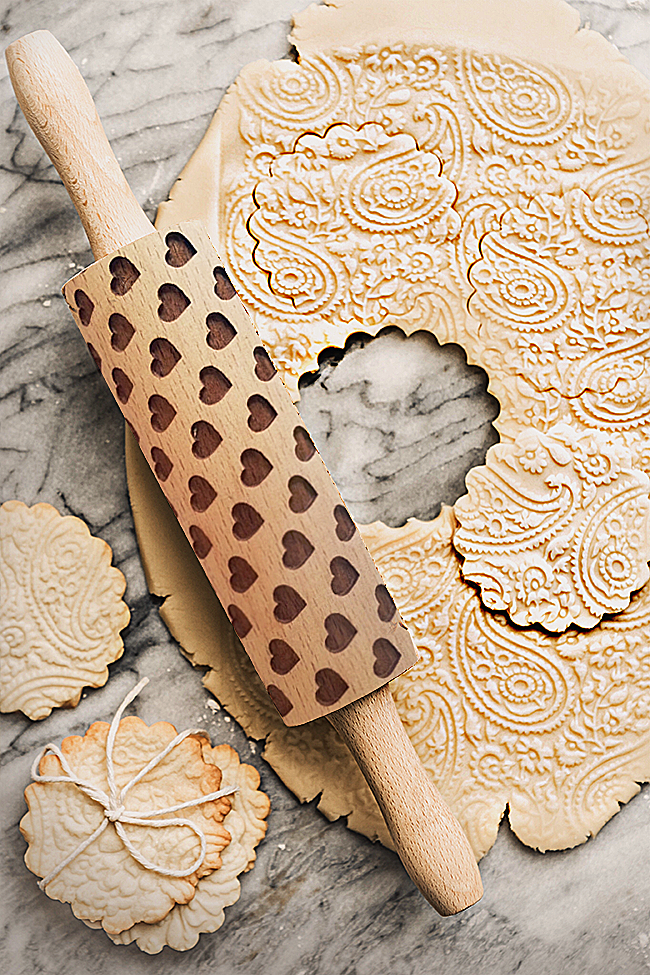 Embossed Holiday Rolling Pins | Luvikno