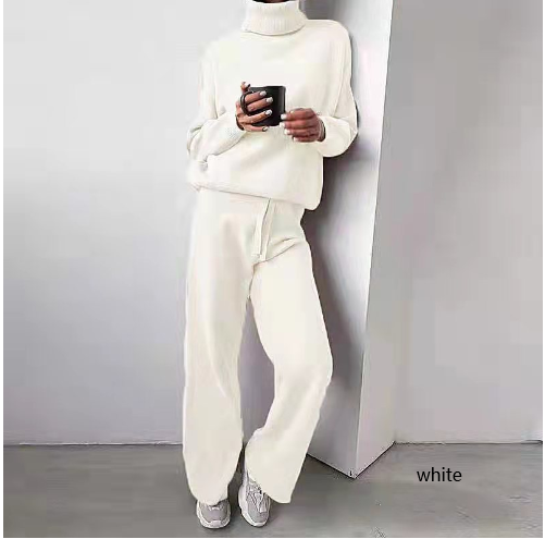 Luvik | Rentouttava ja mukava naisten asu