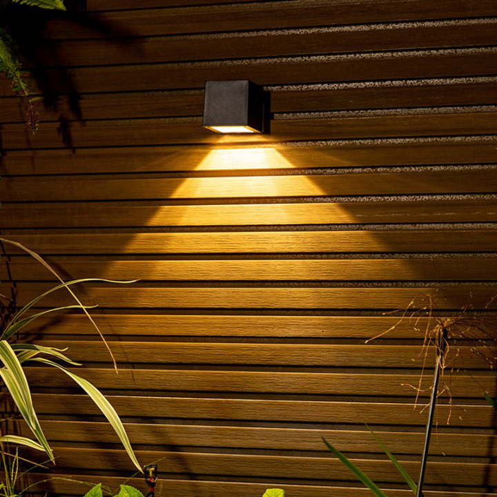 Luvikno | Trådløse LED Sol Cube Vegglamper Deluxe - Skap den perfekte atmosfæren i hagen din!