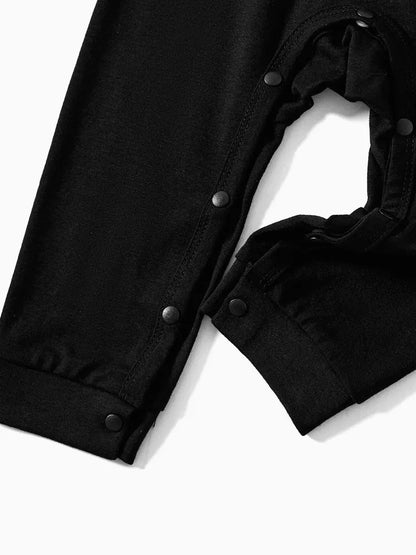 Luvik | Jouluhattu ja 'Believe' kirjainpainatus kuviollinen musta valkoinen ruututakkisetti