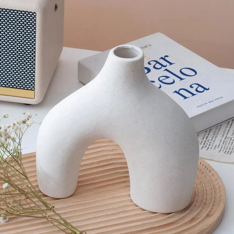 Uregelmessig Minimalistisk Keramikkvase Sett for Modern Dekor | Luvikno