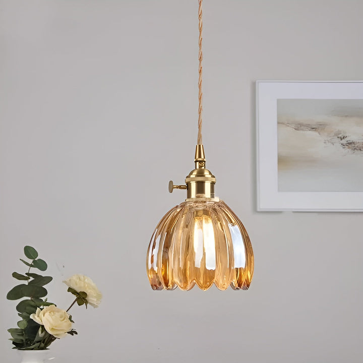 Pendellampe med Luviknoomsterglass – Japansk design for koselige rom | Luvikno