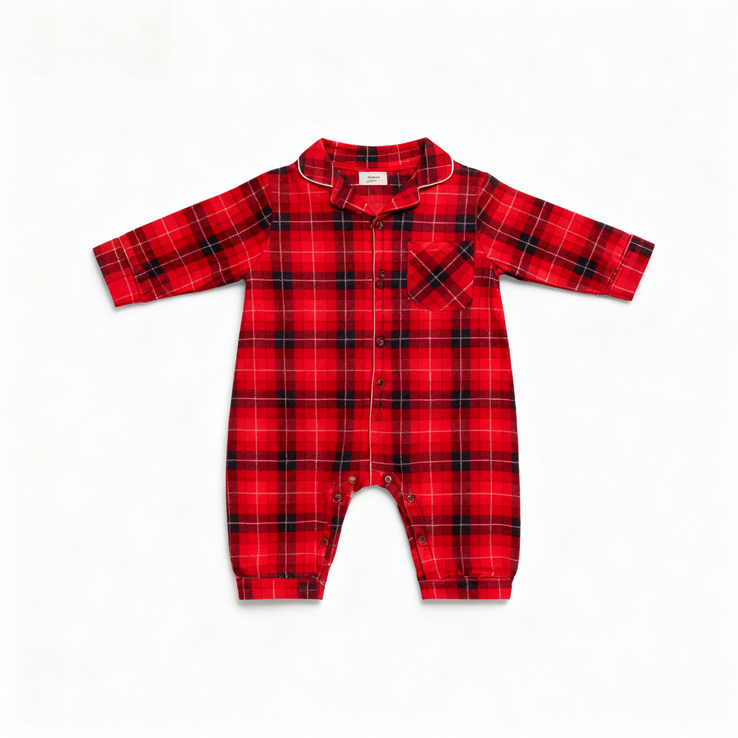 Luvik | Joulun perheelle sopivat punaiset ruudulliset nappikauluspaitapairat, pitkähihainen pyjama setti koiralle