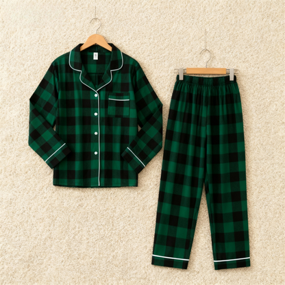 Luvik | Joulun perheelle sopivat vihreät ruudulliset nappikauluspaitapajamasetit pitkähihaisella
