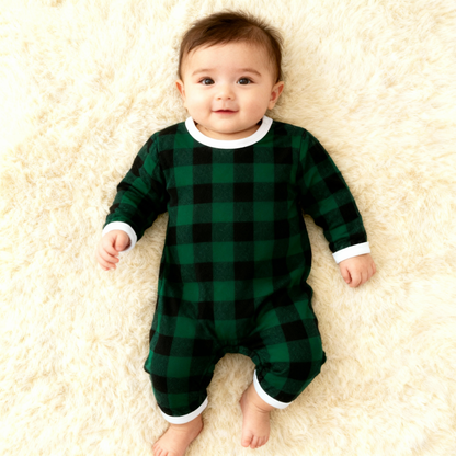 Luvik | Joulun perheelle sopivat vihreät ruudulliset nappikauluspaitapajamasetit pitkähihaisella