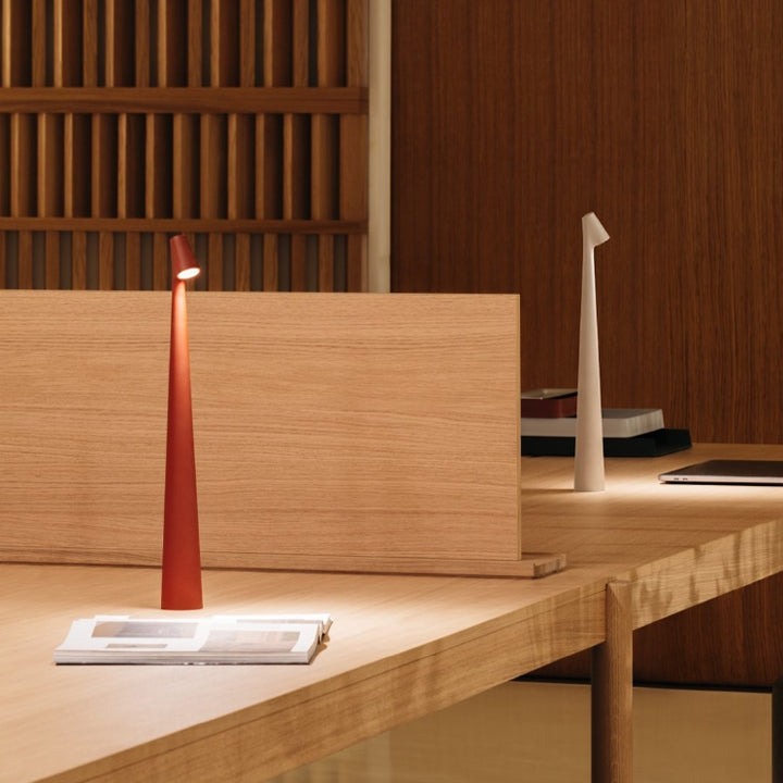 Luvikno | Skulpturell Bordlampe Trådløs LED Lampe Solid Aluminiums 10000mAh Batteri 3-Nivå Dimming CRI 90 USB-C Ladekontakt Varm Hvit 2700K