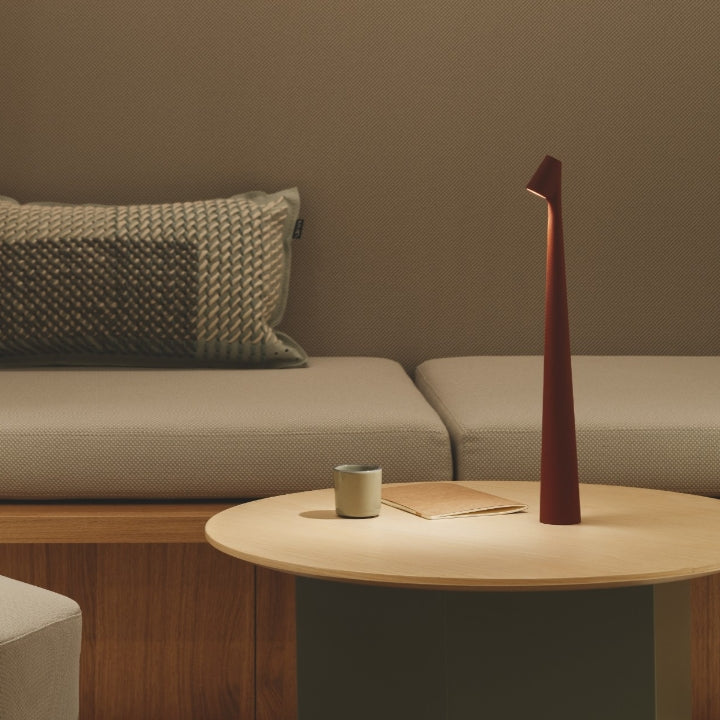 Luvikno | Skulpturell Bordlampe Trådløs LED Lampe Solid Aluminiums 10000mAh Batteri 3-Nivå Dimming CRI 90 USB-C Ladekontakt Varm Hvit 2700K