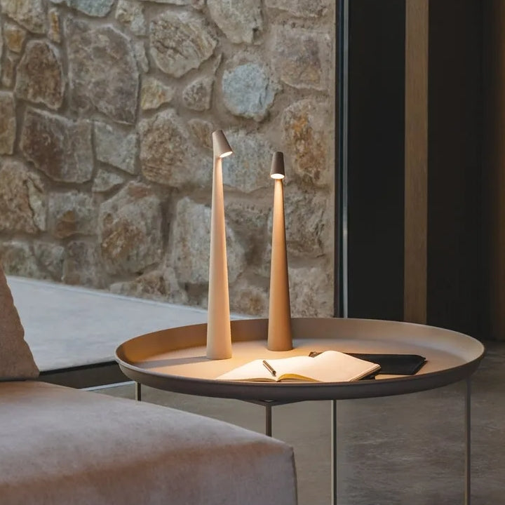 Luvikno | Skulpturell Bordlampe Trådløs LED Lampe Solid Aluminiums 10000mAh Batteri 3-Nivå Dimming CRI 90 USB-C Ladekontakt Varm Hvit 2700K