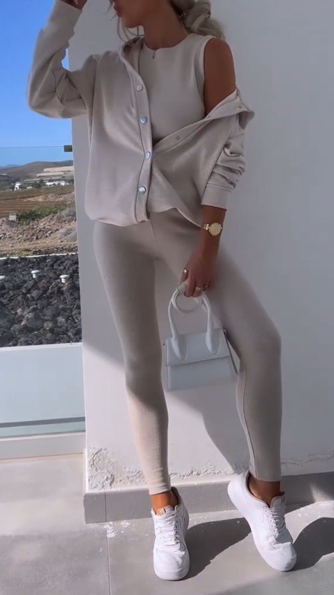 Luvik | Tyylikäs liivi- ja huppariryhmä