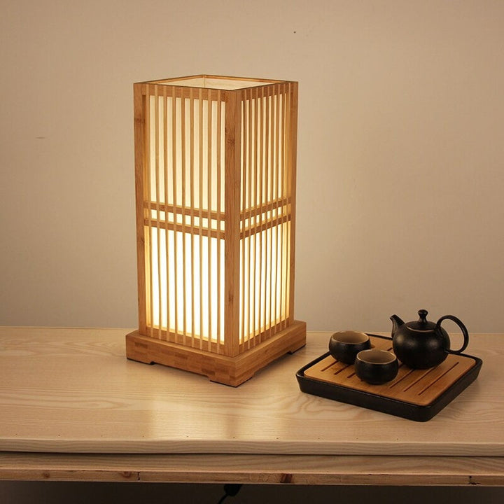 Tatami Japansk Nattbordlampe med Tre Bamboo Skjerm | Luvikno