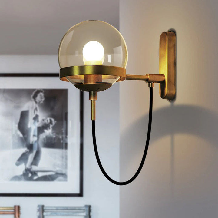 Chic Design Vegglampe med Glasskuppel | Luvikno