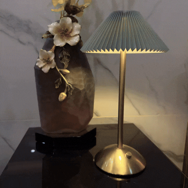 Luvikno | VersaLight Trådlampe Design – Elegant Belysning for Hvert Rom