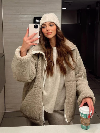 Luvik | Villa Rullakaulustakki