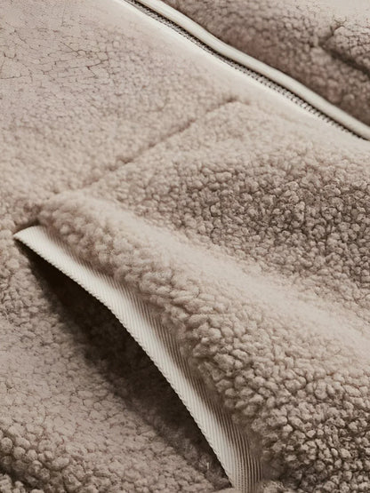 Luvik | Villa Rullakaulustakki