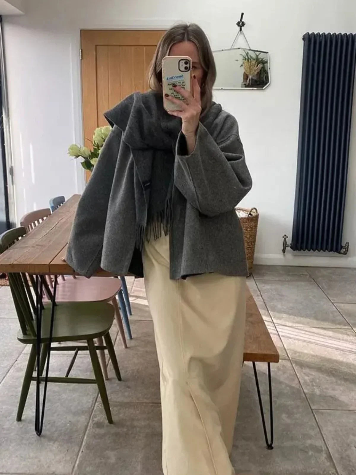 Luvik | Lyhyt nappikiinnitteinen taskujakku