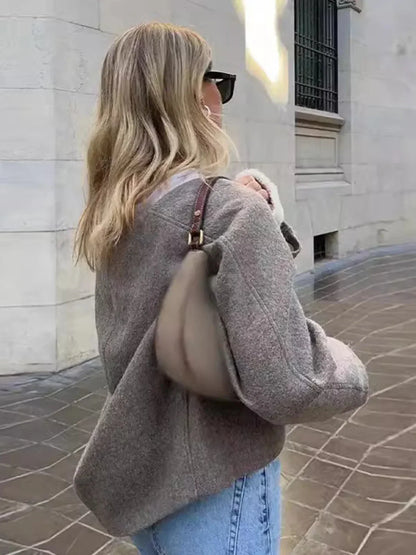 Luvik | Lyhyt nappikiinnitteinen taskujakku