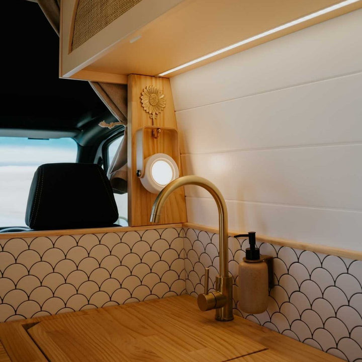 Moderne multifunksjonell lampe | Luvikno