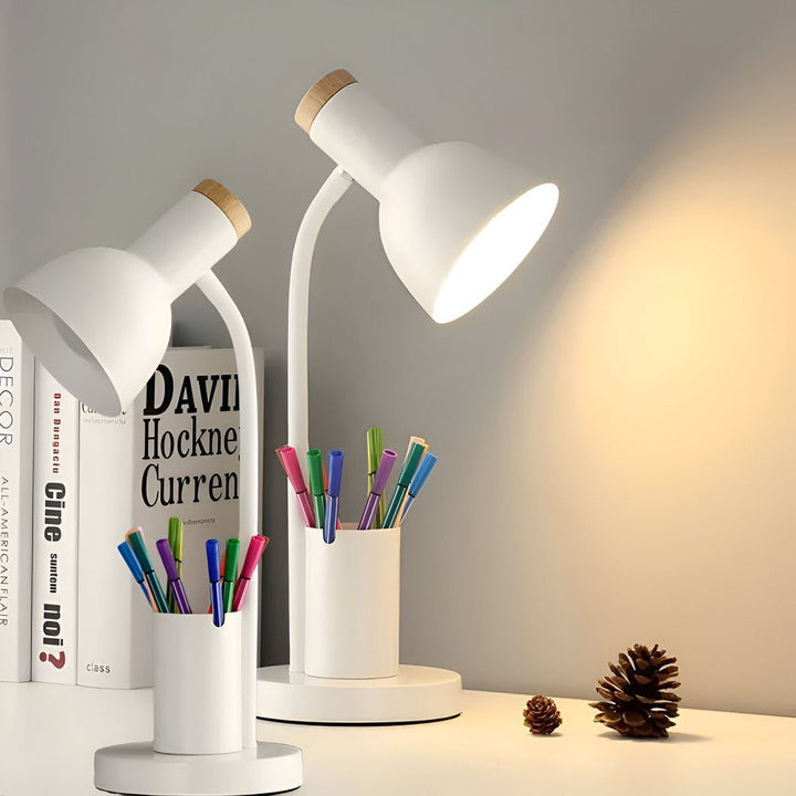 Luvikno | LumoDesk – LED bordlampe med pennholder for organisering og belysning