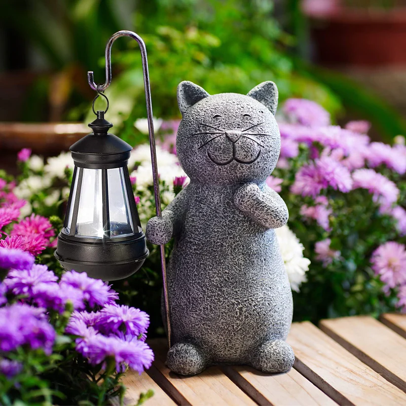 EnchantedKitty - Elegant dekorativ katt for utendørsområde Luvikno