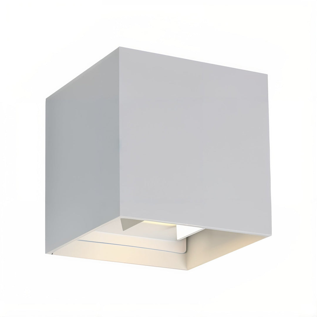 Luvikno | LuxeLumen Water Resistant Wall Lamp | Adjustable beam angle for optimal lighting